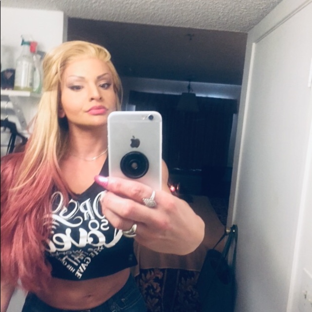 Wigs - Picture 2 of 5